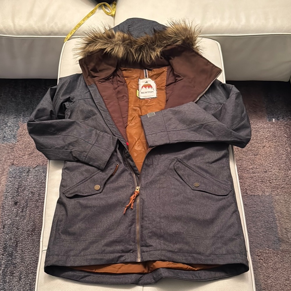 BURTON JACKET SIZE XL: HOODED & BLUE DENIM LOOK FABRIC
